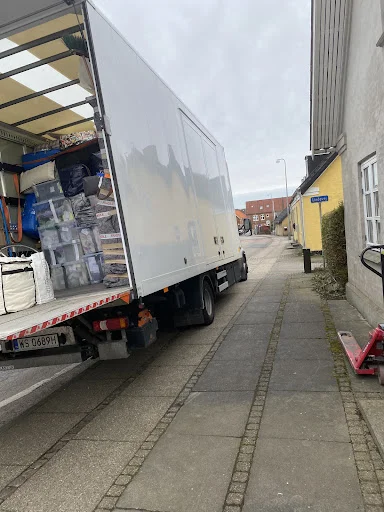 TIPTOP REMOVALS LTD