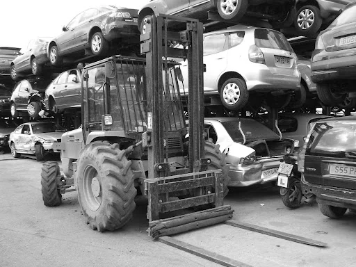 DP AUTO SALVAGE