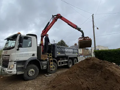 KWD GRAB HIRE ESSEX AND SUFFOLK LTD