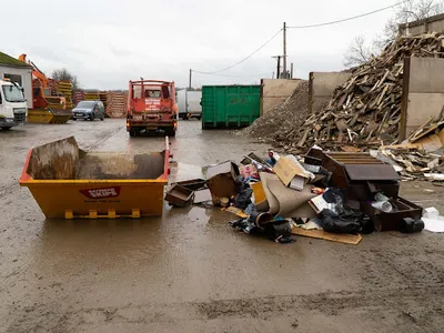 BATEMAN SKIPS LTD trading as BATEMANS SKIPS LTD