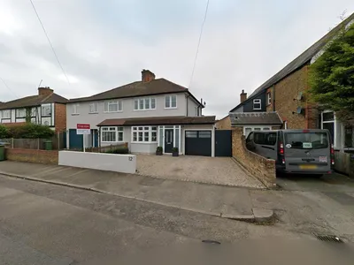 THE ELITE GLAZING CO LIMITED trading as THE ELITE GLAZING COMPANY LIMITED