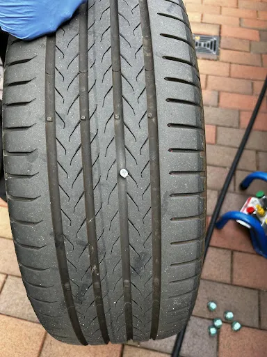 MID BEDS TYRES LTD