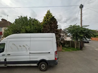 mark sanderson trading as Kent House Clearances