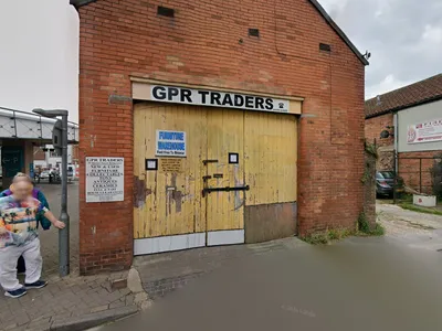 LAUDERA LTD trading as Laudera House Clearance