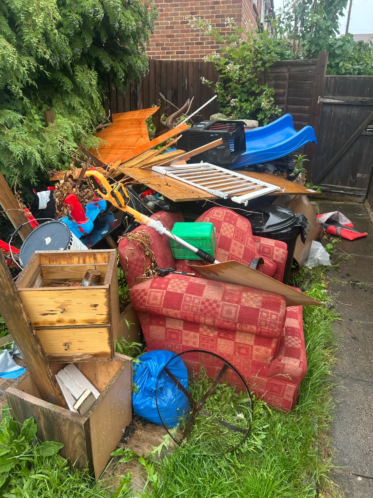 Aks Waste Removals