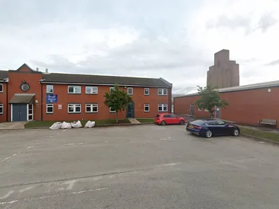 UNIQUE WINDOWS AND DOORS LTD