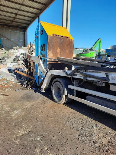 AYS SKIP HIRE LTD.