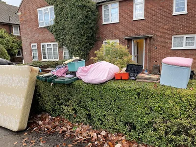 Dean Thomas trading as D&T Rubbish Clearance