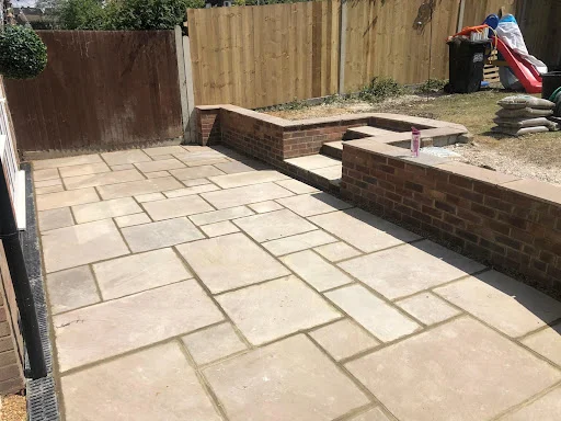 BAKERBUILDINGS LTD