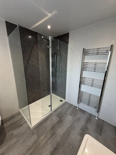 THE WALK IN SHOWER COMPANY LTD