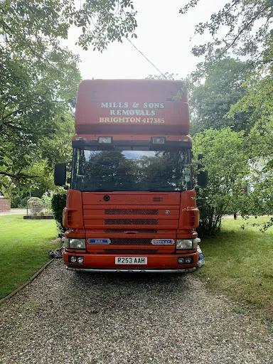 Rob Mills trading as Mills Removals