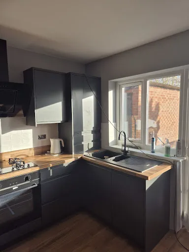 LINCS COAST KITCHENS LTD
