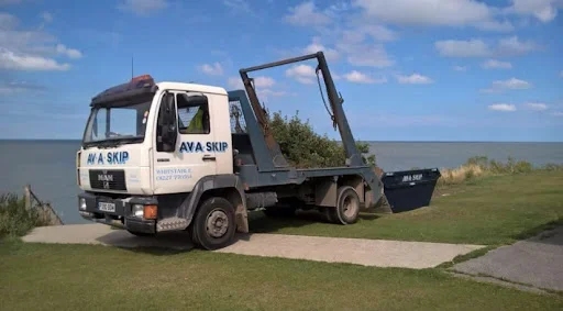Av A Skip