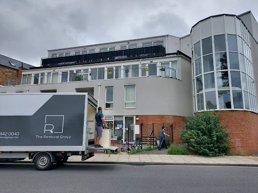 THE REMOVAL GROUP LTD